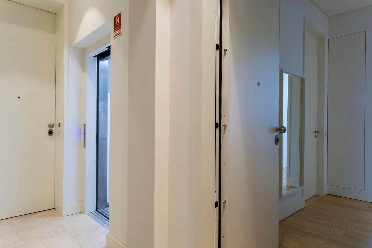 아파트 Joivy Modern 1-Bed Apt Nearby Praca Do Comercio, In Baixa 리스본